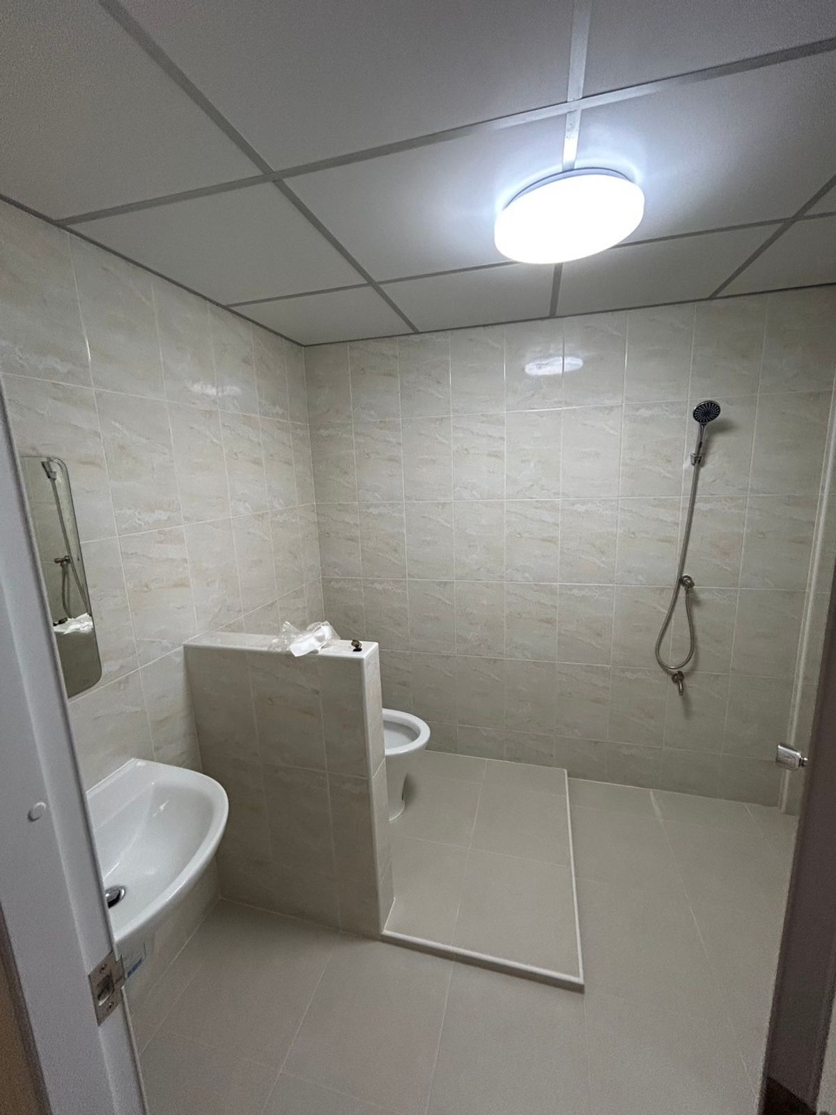 ให้เช่าทาวน์โฮมรามคำแหง หัวหมาก : 🤩ใช้บริการกับเราเพื่อรับโปรโมชั่นสุดพิเศษ🤩 บ้านทาวน์เฮาส์2ชั้น2หลังแฝด