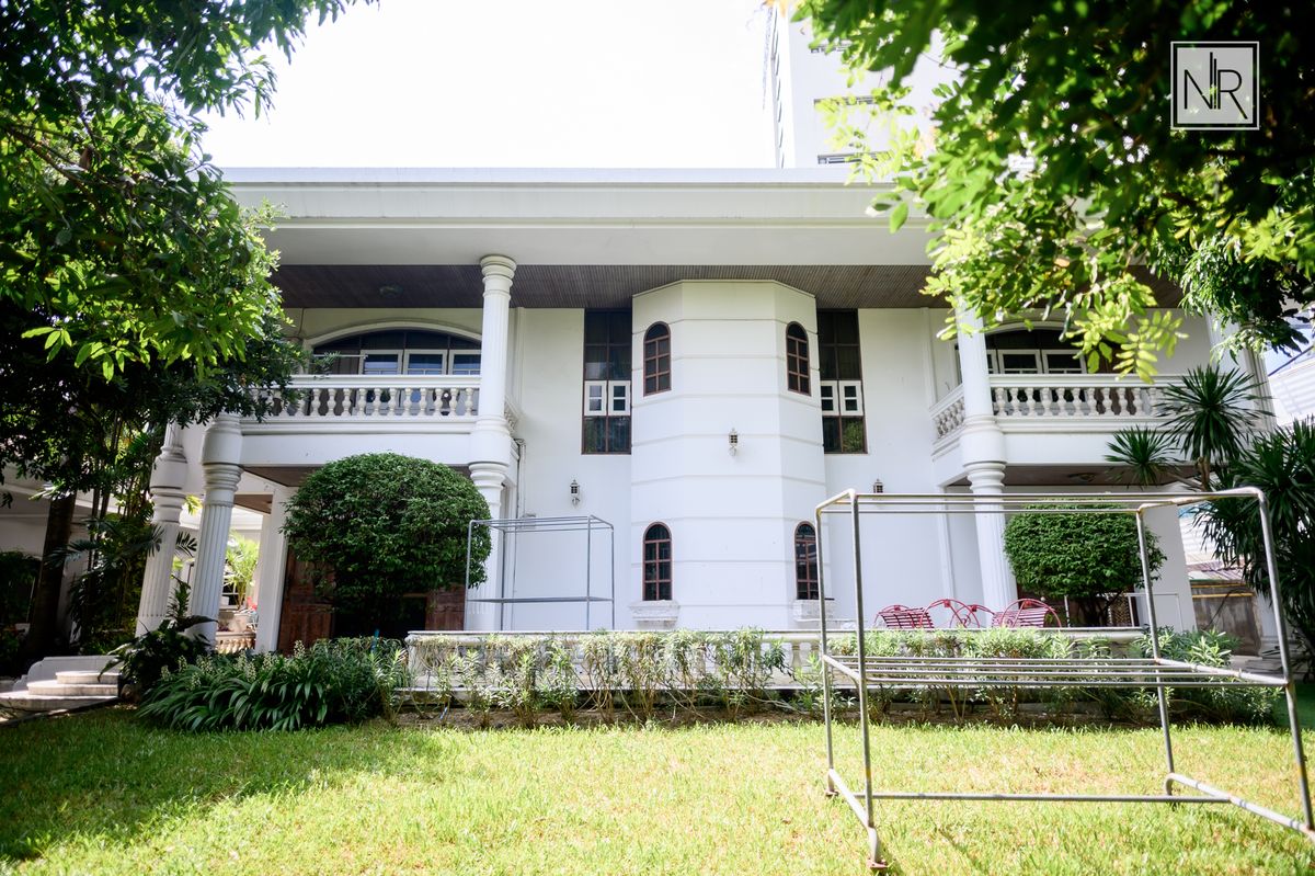 ขายที่ดินวิภาวดี ดอนเมือง หลักสี่ : ขายที่ดินสวย ใกล้ ม.หอการค้า 384 ตรว. พร้อมบ้านเดี่ยว 2 ชั้น