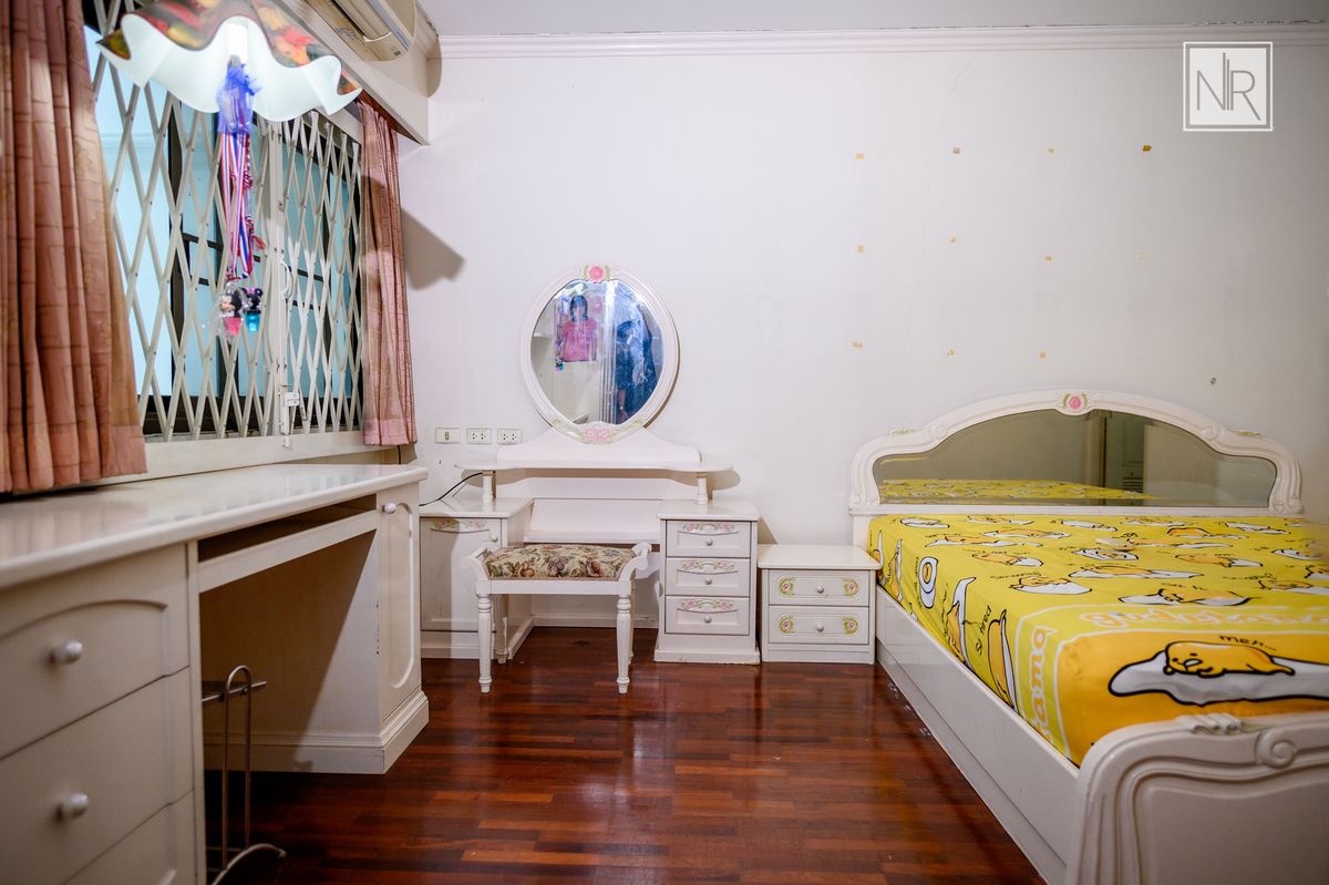 ขายที่ดินวิภาวดี ดอนเมือง หลักสี่ : ขายที่ดินสวย ใกล้ ม.หอการค้า 384 ตรว. พร้อมบ้านเดี่ยว 2 ชั้น