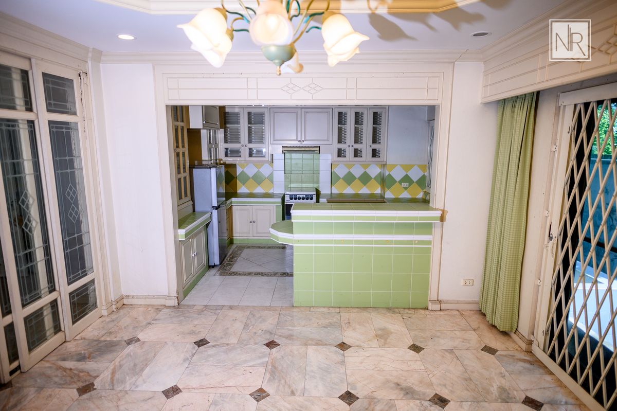 ขายที่ดินวิภาวดี ดอนเมือง หลักสี่ : ขายที่ดินสวย ใกล้ ม.หอการค้า 384 ตรว. พร้อมบ้านเดี่ยว 2 ชั้น