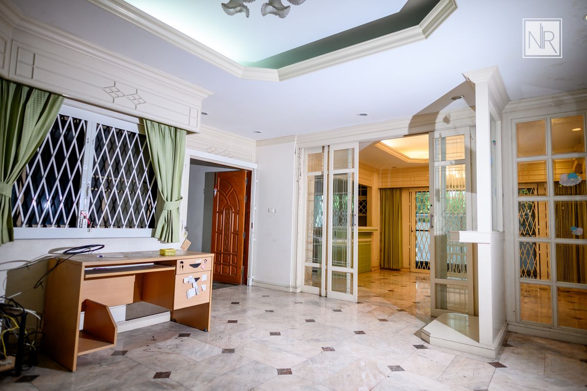 ขายที่ดินวิภาวดี ดอนเมือง หลักสี่ : ขายที่ดินสวย ใกล้ ม.หอการค้า 384 ตรว. พร้อมบ้านเดี่ยว 2 ชั้น