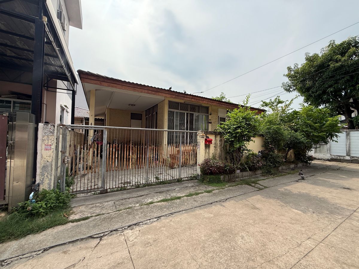 ขายบ้านลาดพร้าว เซ็นทรัลลาดพร้าว : บ้านเดี่ยว วิภาวดี 32 / 2 ห้องนอน (ขาย), Single house Vibhavadi 32 / 2 Bedrooms (FOR SALE) MEAW648