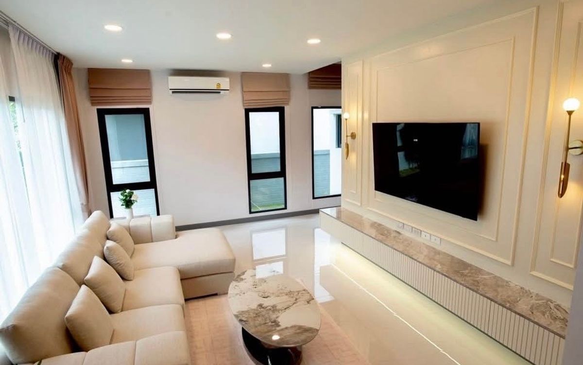ให้เช่าบ้านบางนา แบริ่ง ลาซาล : 🌟 ให้เช่าบ้านเดี่ยว เดอะซิตี้ บางนา บ้านสวย 2 ชั้น 4 ห้องนอน 5 ห้องน้ำตกแต่งพร้อมอยู่ 💥 ค่าเช่า: 189,000 บาท/เดือน

