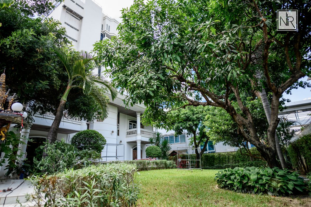 ขายที่ดินวิภาวดี ดอนเมือง หลักสี่ : ขายที่ดินสวย ใกล้ ม.หอการค้า 384 ตรว. พร้อมบ้านเดี่ยว 2 ชั้น