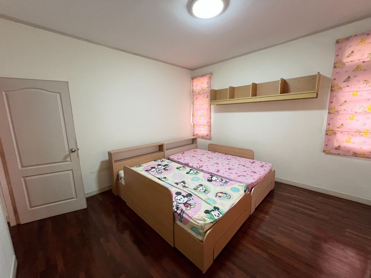 ขายบ้านมีนบุรี-ร่มเกล้า : พาร์คเวย์ ชาเล่ต์ รามคำแหง / 3 ห้องนอน (ขาย), Parkway Chalet Ramkhamhaeng / 3 Bedrooms (FOR SALE) AA374