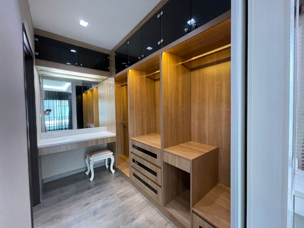 For RentHousePathum Thani,Rangsit, Thammasat : Detached house, beautiful, Foni, full, available for rent, just 2 minutes from the Rangsit Fuse, 4 bedrooms