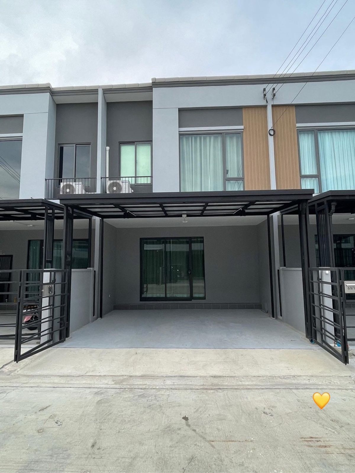 ให้เช่าทาวน์โฮมบางนา แบริ่ง ลาซาล :  ให้เช่า Pleno Sukhumvit Bangna 2 (แบบบ้าน Vivid) บ้านใหม่เอี่ยม! ไม่เคยอยู่ ใกล้ Mega Bangna 🧳 หิ้วกระเป๋ามาอยู่ได้เลย นัดดูบ้านได้ทุกวัน!  ♦️ ค่าเช่า 35,000 บาท/เดือน (ต่อรองได้)
