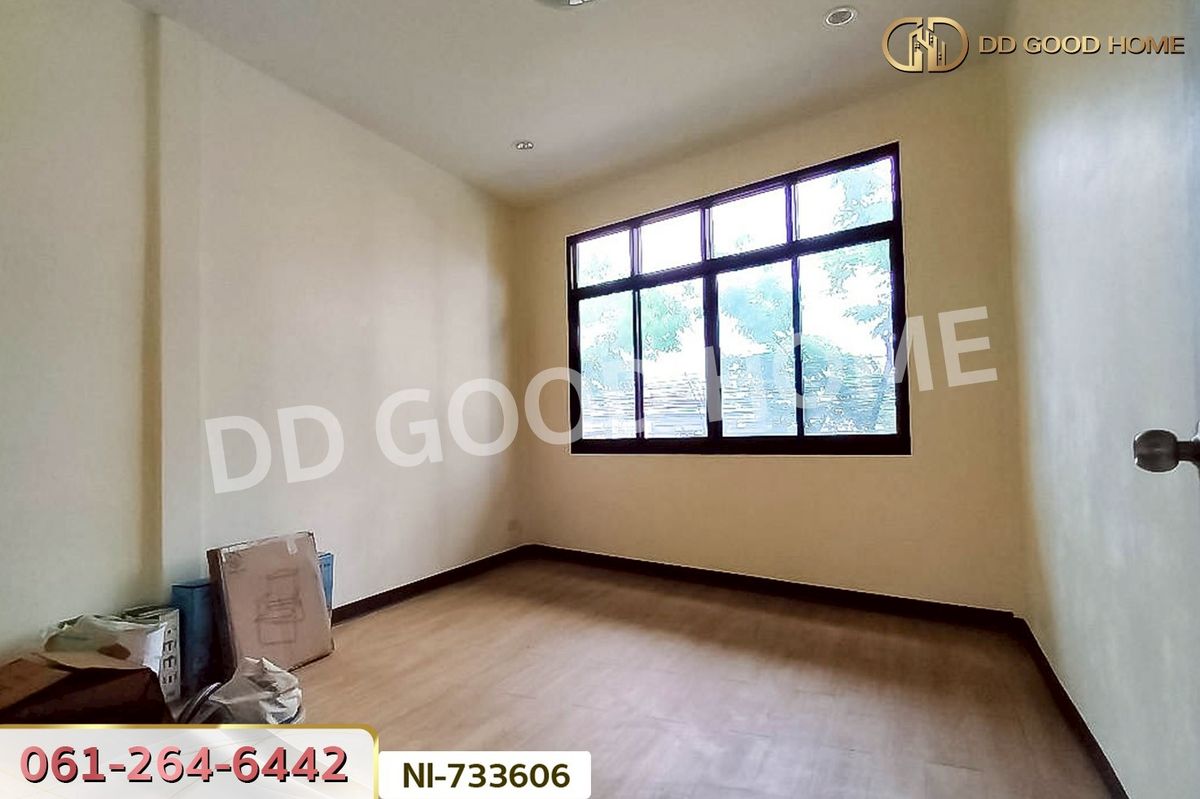 For SaleShop HouseBang Sue, Wong Sawang, Tao Pun : NI-733606 Commercial building, Bangkok-Nonthaburi Road, Bang Sue, near Gateway At Bang Sue shopping mall