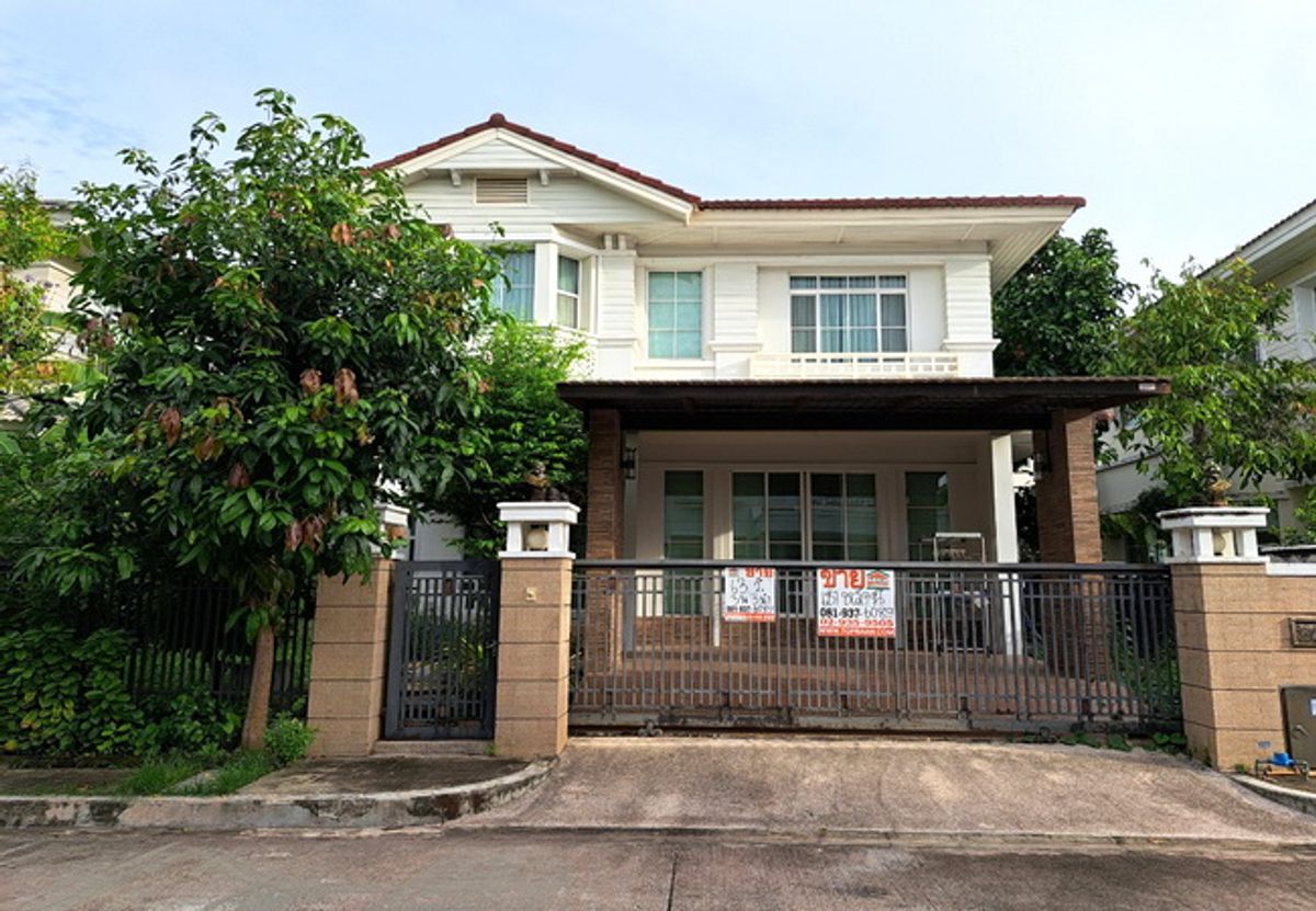 ขายบ้านพัฒนาการ ศรีนครินทร์ : ขายบ้าน หมู่บ้านนันทวัน พระราม 9-อ่อนนุช เนื้อที่ 63 ตร.ว. 2 ชั้น 3 นอน 3 น้ำ ต่อเติมแล้ว