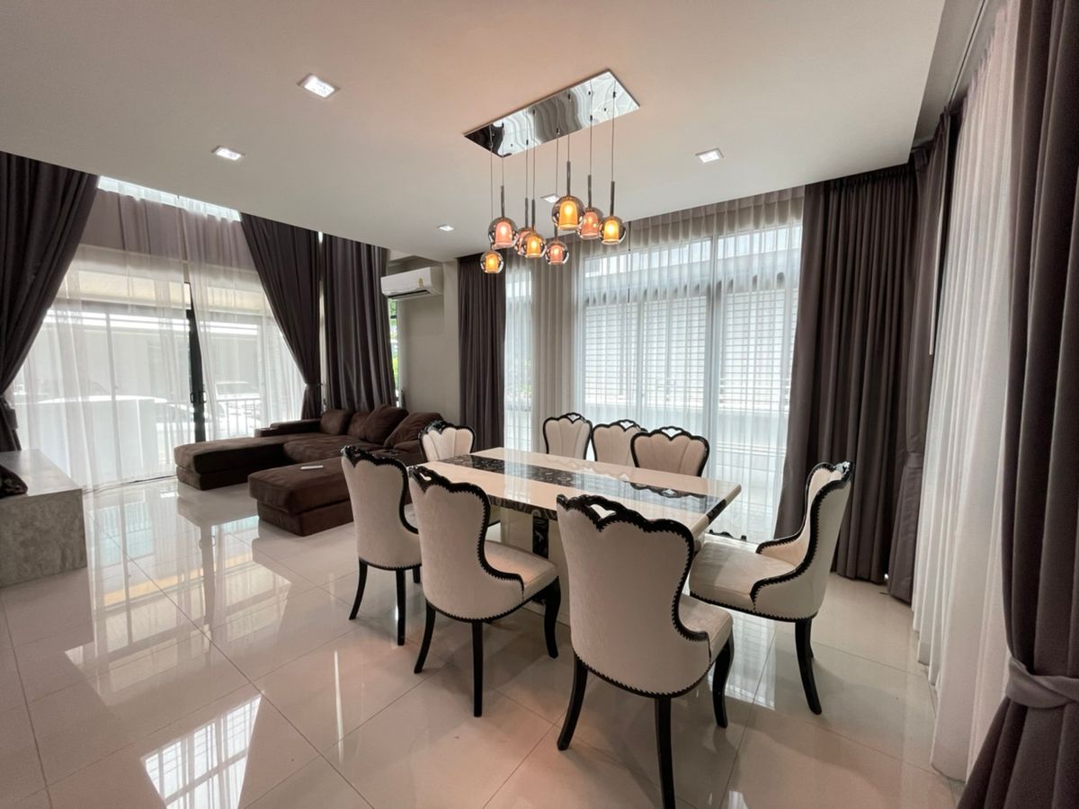 For RentHousePathum Thani,Rangsit, Thammasat : Detached house, beautiful, Foni, full, available for rent, just 2 minutes from the Rangsit Fuse, 4 bedrooms