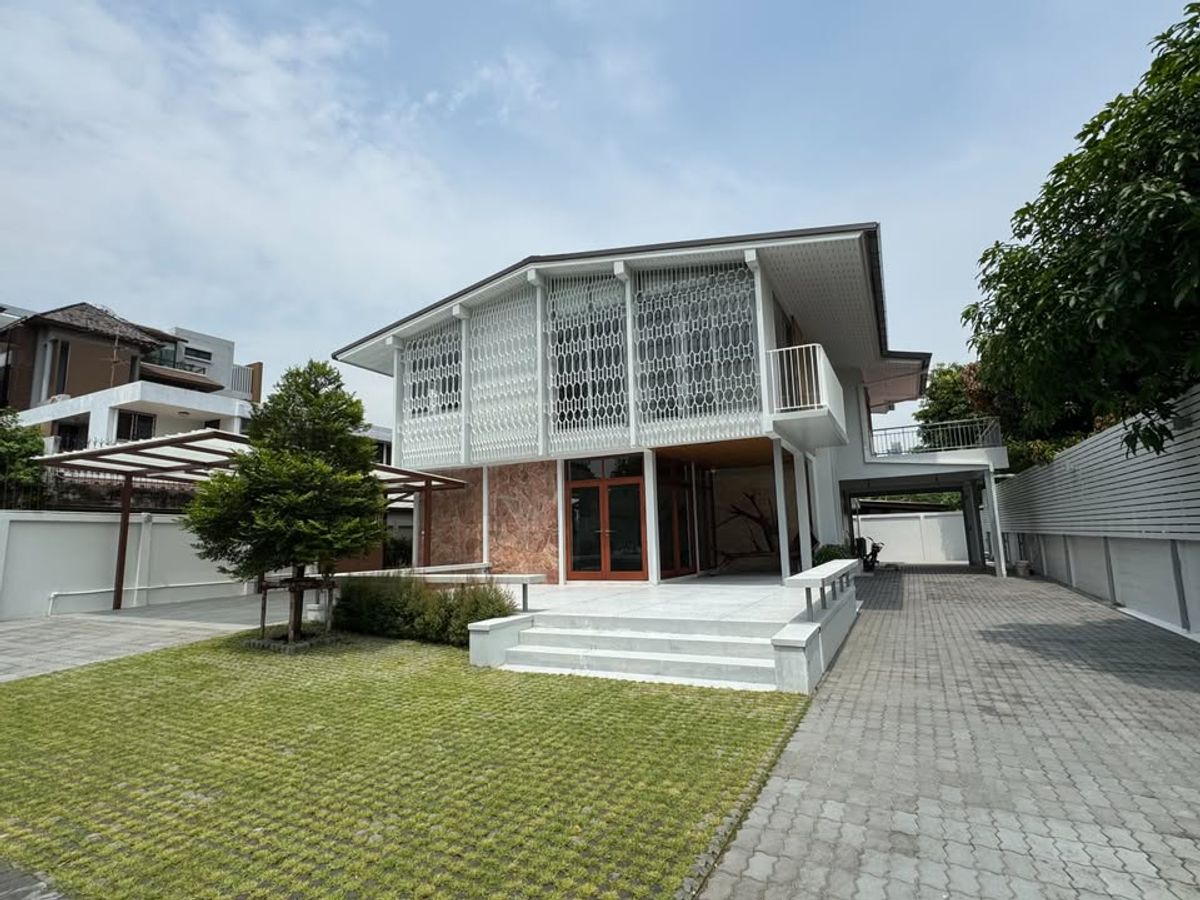 ให้เช่าบ้านสุขุมวิท อโศก ทองหล่อ : 🌿 ✨ Single House @Ekkamai soi 10 (Soi Pridi 25) ✨🌿 4 Bed 3 Bath, Rental 280,000 Baht 