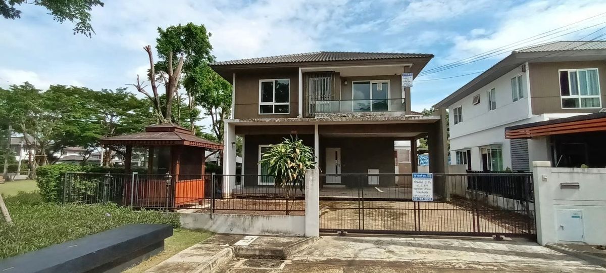 ขายบ้านมหาชัย สมุทรสาคร : บ้านเดี่ยว 2 ชั้น พฤกษ์ลดา เพชรเกษม สาย4 ห่างจากถนนพุทธสาคร ประมาณ 500 เมตร