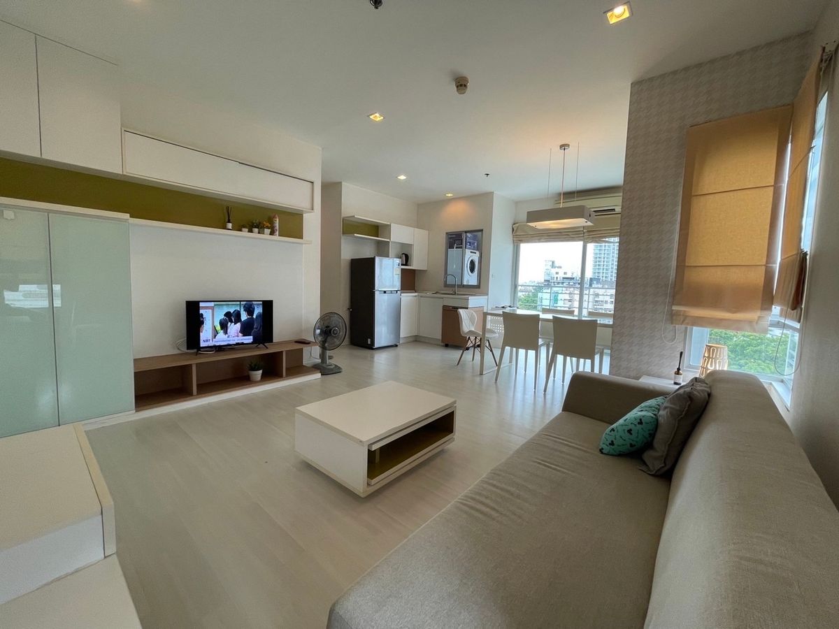 ให้เช่าคอนโดลาดพร้าว เซ็นทรัลลาดพร้าว : [Owner Post] Condo for Rent The Room Ratchada-Ladprao with 2 bedroom  62 m2 near to MRT Blue & Yellow line 22,000 bt/mnt !! 