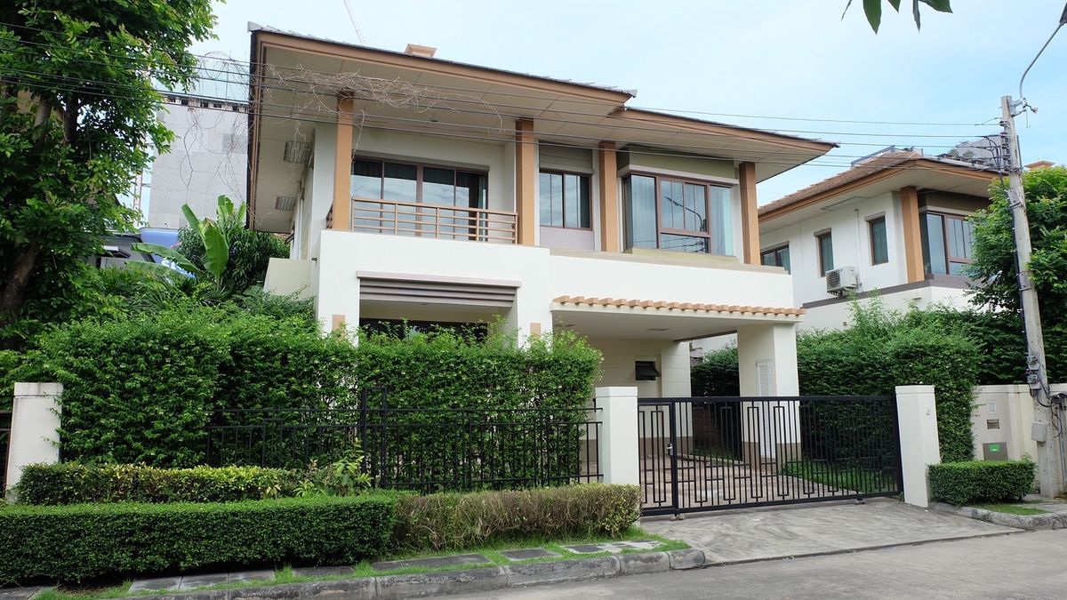 For RentHouseBangna, Bearing, Lasalle : 🚗 Mega Bangna only 1 kilogram ✅ Ready to stay ✅  For rent, Setthasiri Village, Soi Ratchawinit, Bang Kaew 
 

