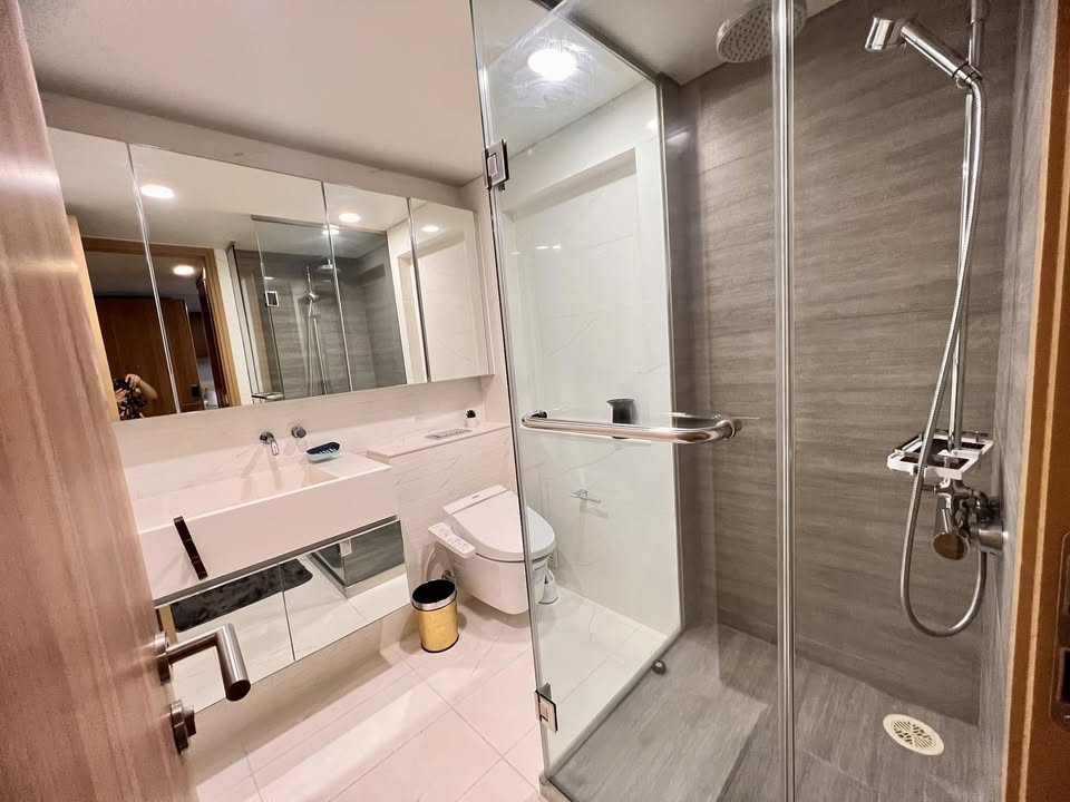 ให้เช่าคอนโดสุขุมวิท อโศก ทองหล่อ : 🔥ให้เช่าด่วน🔥ไซมิส เอ็กซ์คลูซีฟ สุขุมวิท 31 ใกล้ห้างสรรพสินค้าและติดรถไฟฟ้า เฟอร์ครบ พร้อมเข้าอยู่