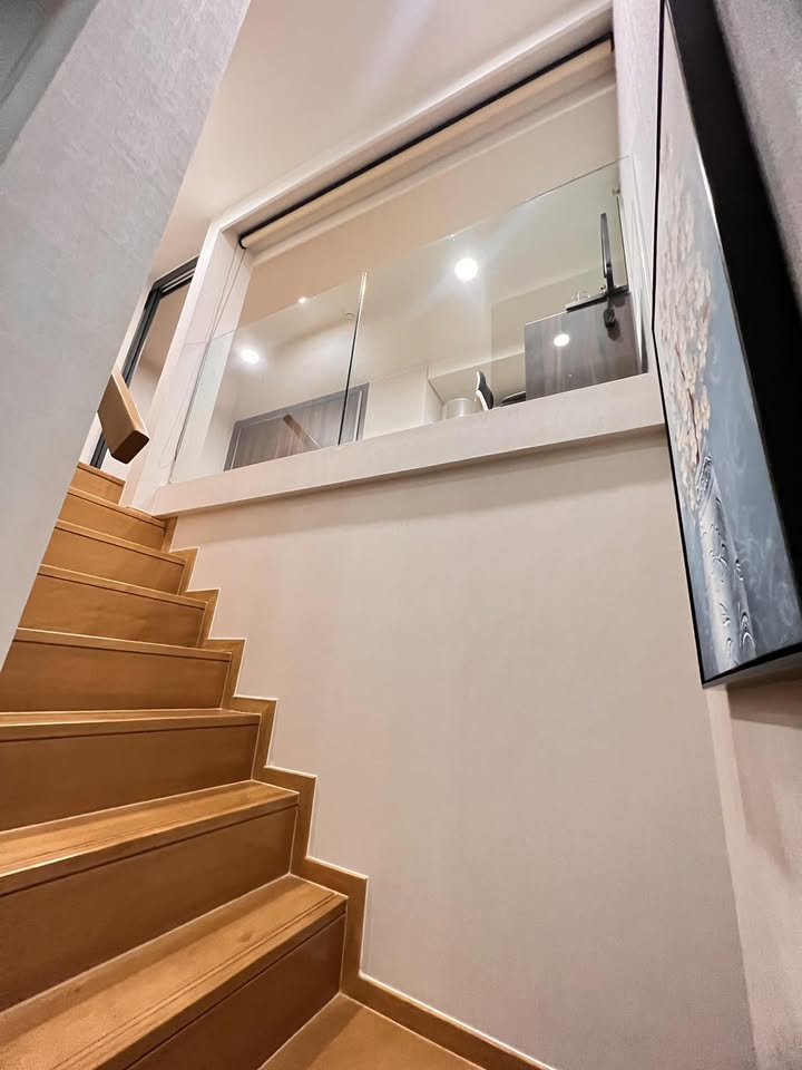 ให้เช่าคอนโดสุขุมวิท อโศก ทองหล่อ : 🔥ให้เช่าด่วน🔥ไซมิส เอ็กซ์คลูซีฟ สุขุมวิท 31 ใกล้ห้างสรรพสินค้าและติดรถไฟฟ้า เฟอร์ครบ พร้อมเข้าอยู่