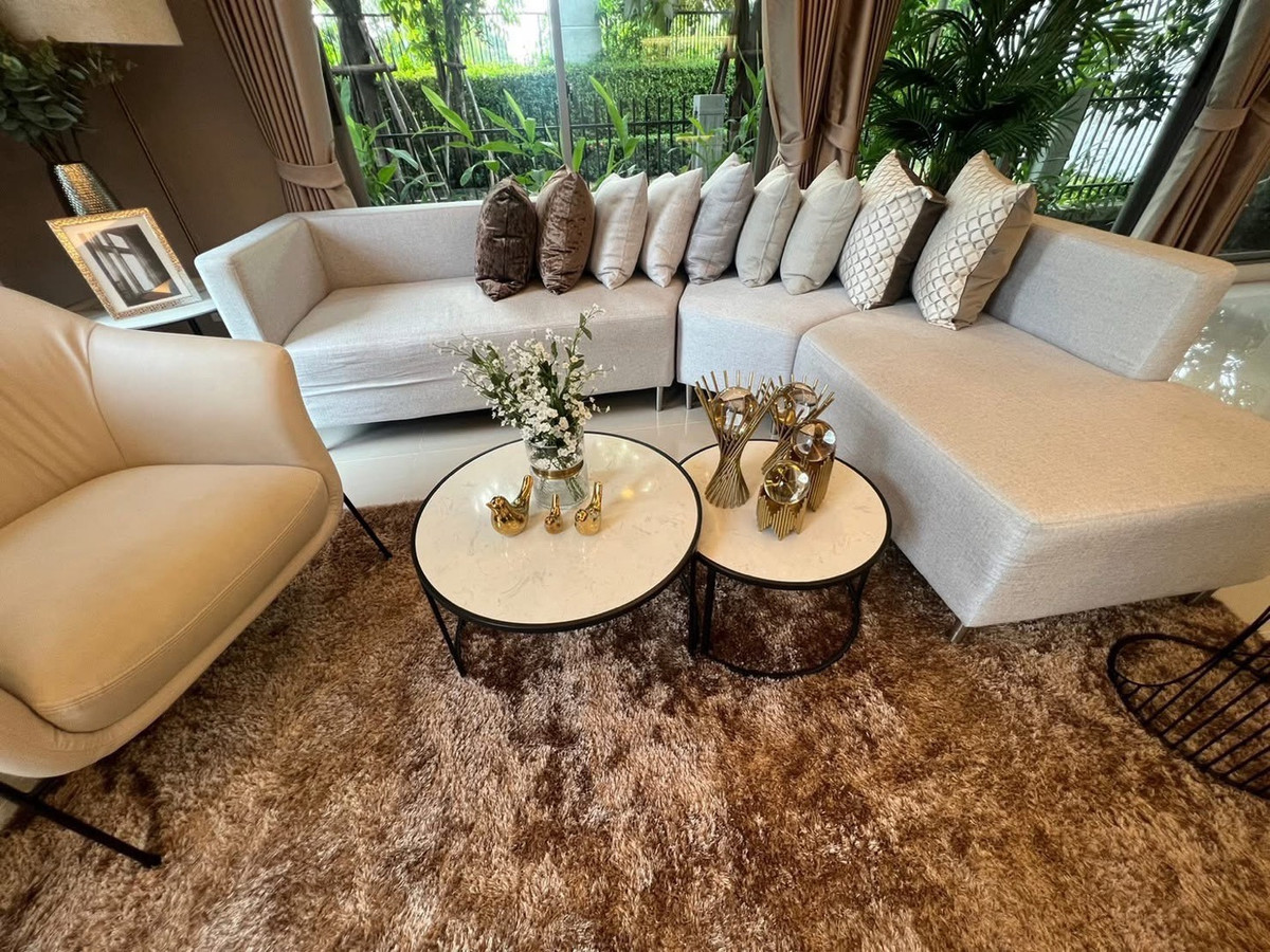 ขายบ้านพัฒนาการ ศรีนครินทร์ : 📢🔥 ขายพร้อมผู้เช่า 18/1/2570 บ้านเดี่ยวหรู Perfect Place พระราม 9 – กรุงเทพกรีฑา
ทำเลศักยภาพ เชื่อมต่อหลายเส้นทาง ใกล้โรงเรียนนานาชาติชั้นนำ | ใกล้ Airport Rail Link & ทางด่วน