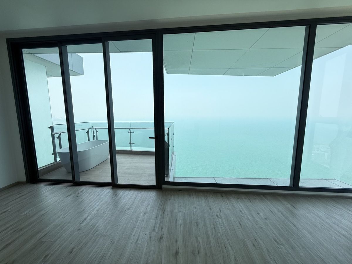 ขายคอนโดพัทยา บางแสน ชลบุรี สัตหีบ :  Arom Wongamat