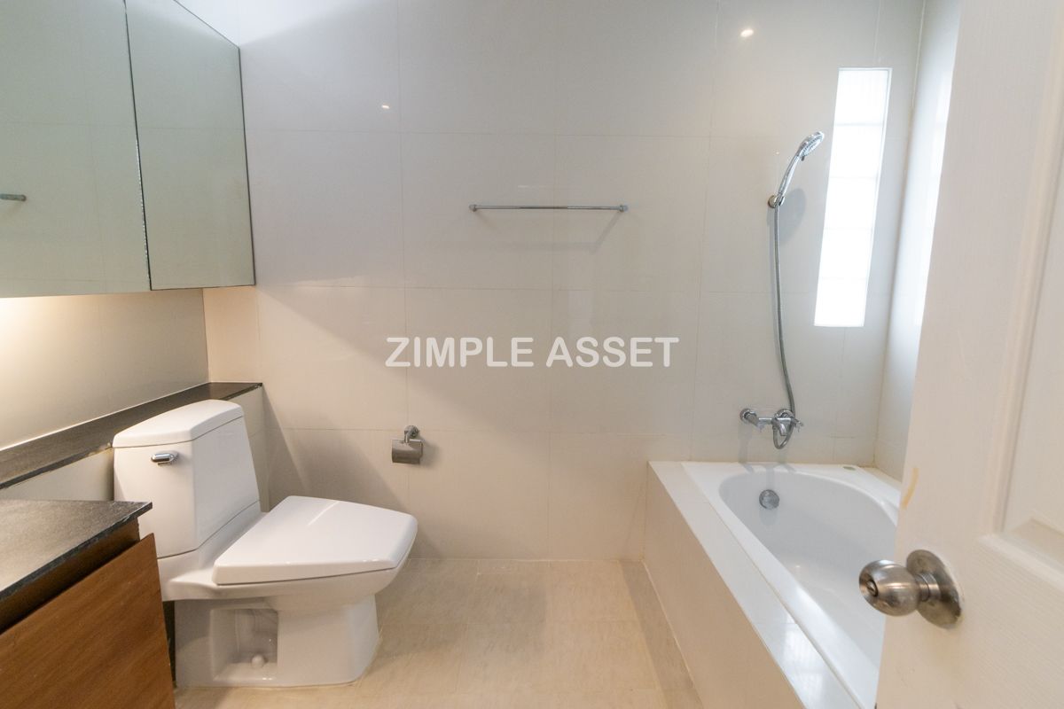 ให้เช่าสุขุมวิท อโศก ทองหล่อ : ZA90057 อพาร์ทเมนท์สุดหรูใจกลางสุขุมวิท ซอย31 มาพร้อมห้องขนาดใหญ่ กว้างขวาง ตกแต่งครบ พร้อมการออกแบบที่เน้นความเป็นส่วนตัว เงียบสงบ เหมาะสำหรับการพักผ่อนอย่างแท้จริง ตั้งอยู่บนทำเลใจกลางเมือง ใกล้ BTS พร้อมพงษ์ เลี้ยงสัตว์ได้🐶