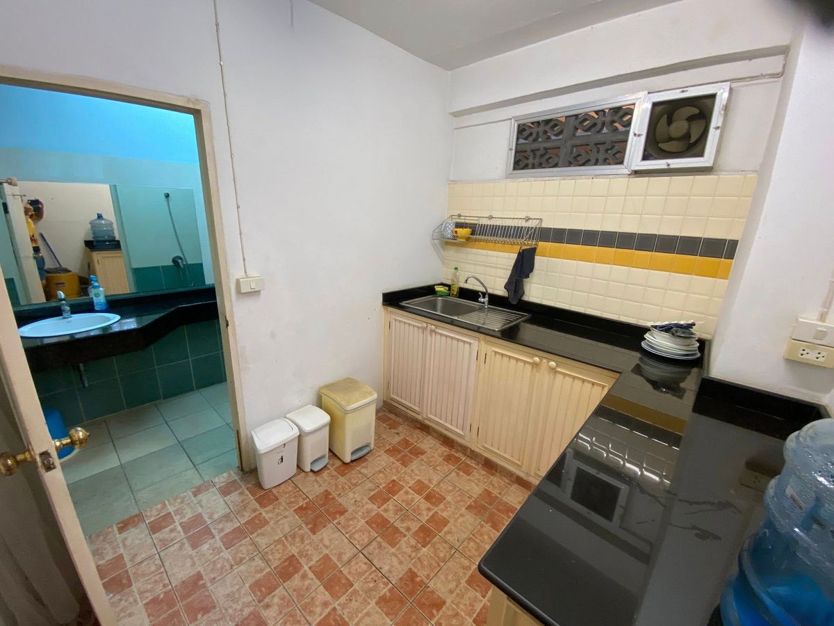 ขายอาคารพาณิชย์พัฒนาการ ศรีนครินทร์ : 🔥ด่วน! ขายอาคารพาณิชย์ห้องมุม ติดรถไฟฟ้าแบริ่ง ใกล้ถนนศรีนครินทร์ พร้อมผู้เช่า สัญญา 3 ปี รายได้ทันที!! 