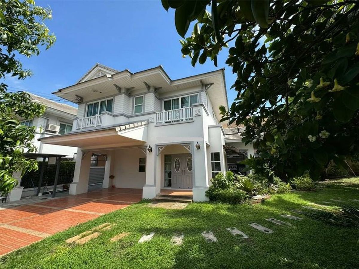 บ้านศรีราชา แหลมฉบัง บ้านบึง : ขาย / ให้เช่า บ้านเดี่ยว 2 ชั้น พร้อมสวน มบ.แกรนด์มณีรินทร์ ศรีราชา-หนองขาม 