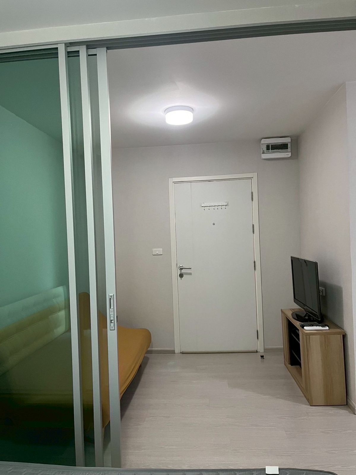 For RentCondoRamkhamhaeng, Hua Mak : Condo For Rent | The Best Value In The Project “Plum Condo Ram 60 Interchange” 24 Sq.m. Near MRT Yaek Lam Sali