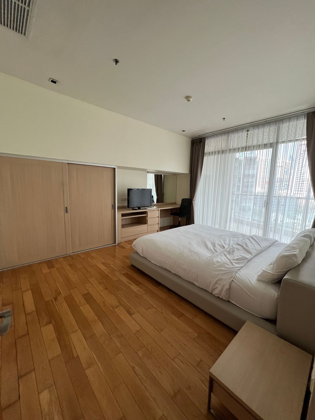 For RentCondoSukhumvit, Asoke, Thonglor : The Lakes Condo, Ratchadaphisek Road for Rent: 2 Bed 1 Bath