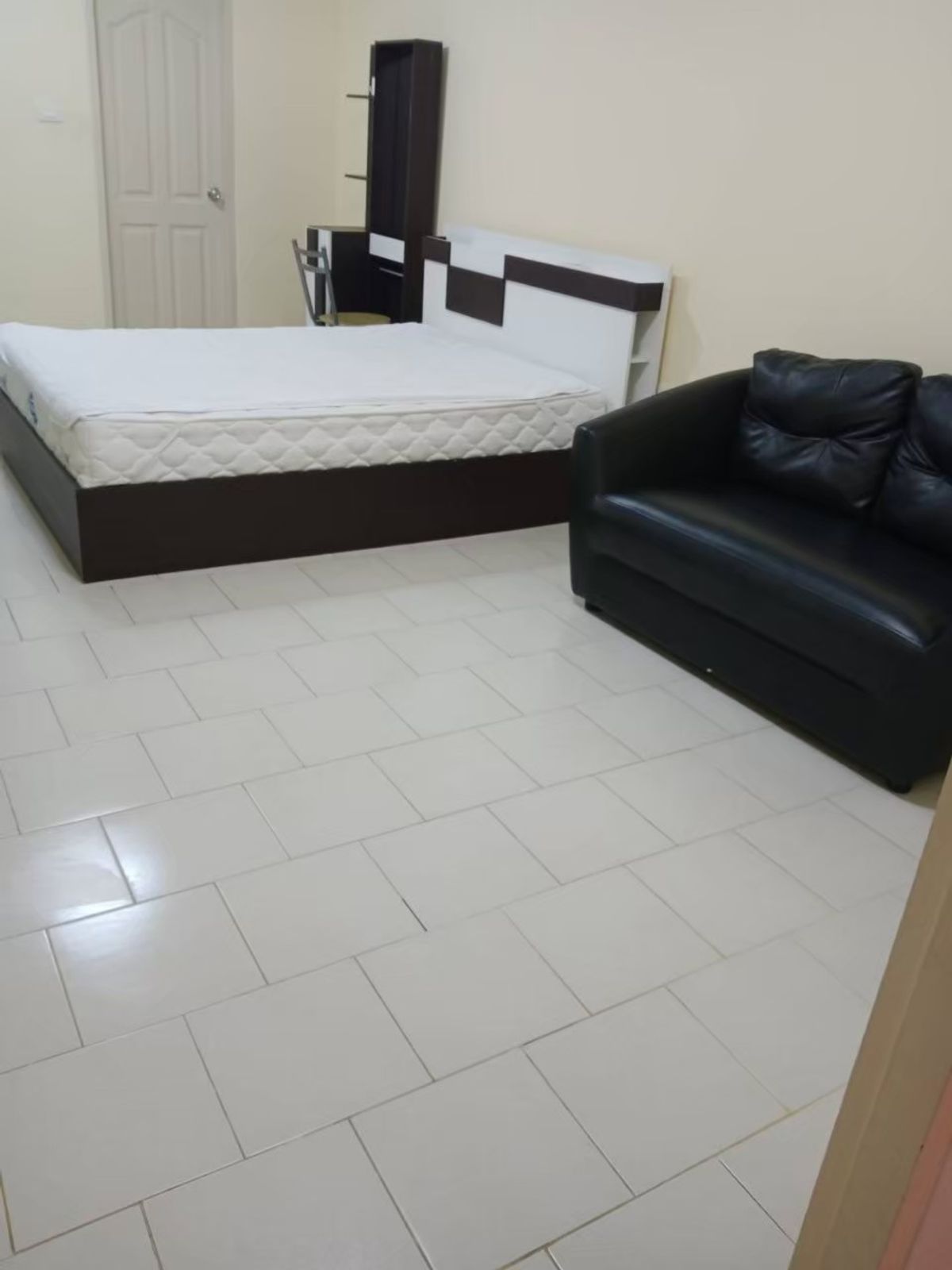 For RentCondoRatchadapisek, Huaikwang, Suttisan : 8505crh♛ Rent a studio room ♙ Supalai City Resort, Ratchada-Huai Khwang ♜MRT Huai Khwang ∞099-5919653,065-9423251🜲Line@surreside