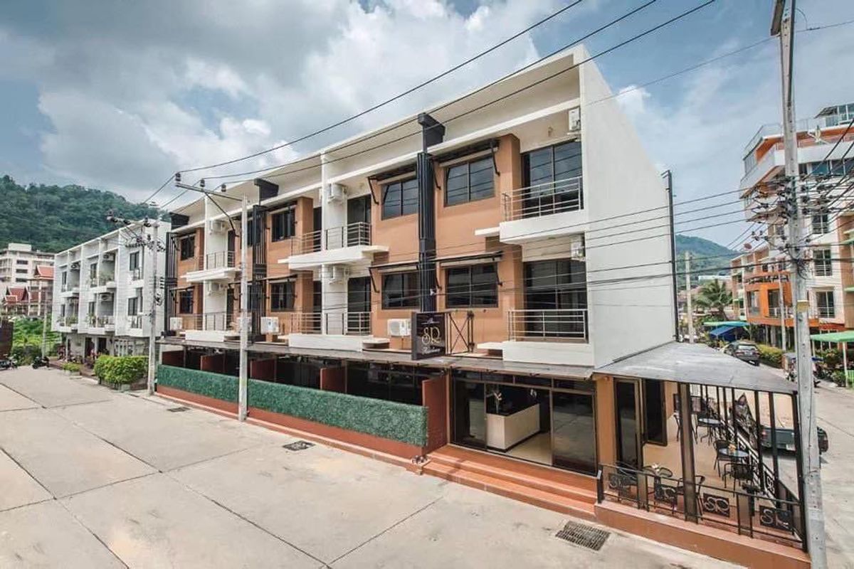 ขายภูเก็ต : โรงแรม เดอะ เอสอาร์เรสซิเดนท์  ขาย อพาร์ตเม้นต์ค่ะ คุ้มค่าการ ลงทุน ผลตอบแทน ยิว 5 % รายได้178,000บาท/เดือน คนเช่าเต็มตลอด