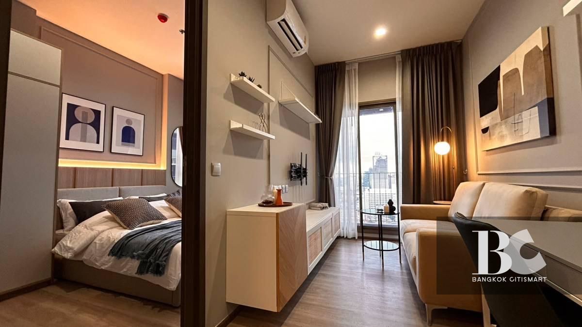 For RentCondoSathorn, Narathiwat : 🔥 Luxury 1 Bedroom for Rent with Unblock View 🔥