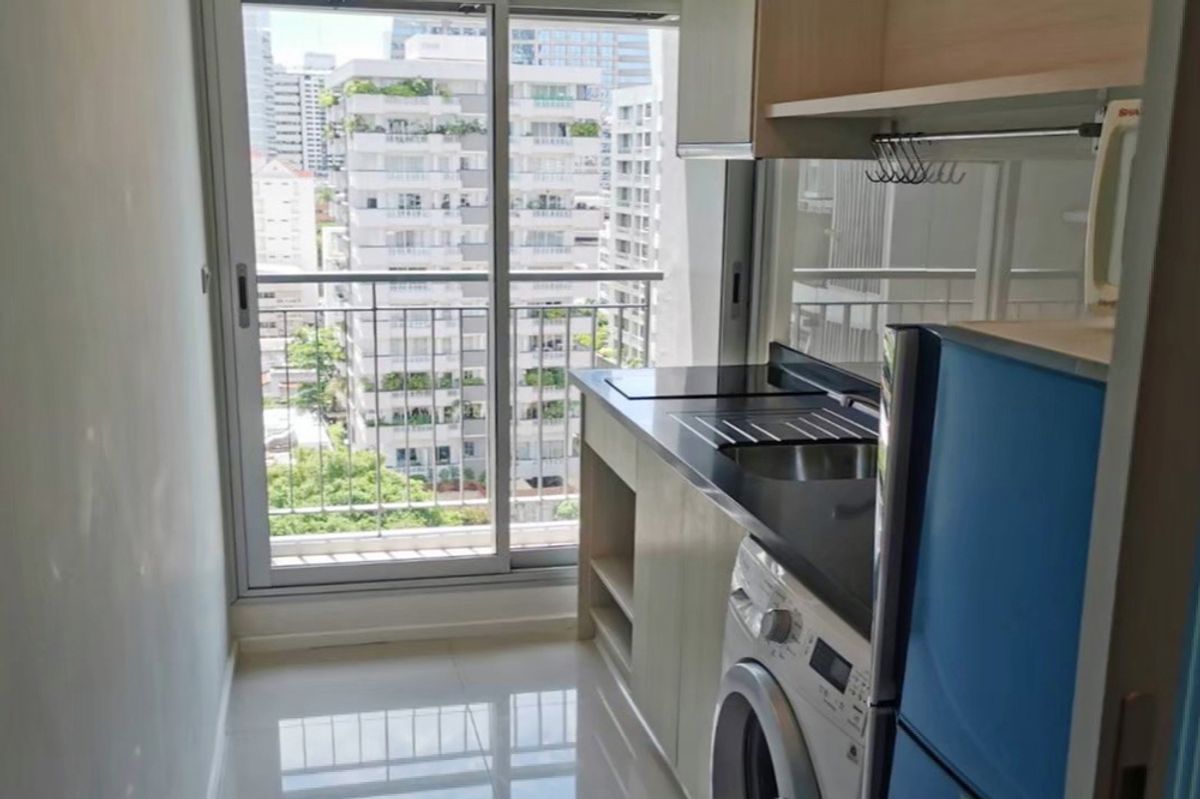 For SaleCondoSathorn, Narathiwat : 🔥 Sale with tenant !!🔥 Code C20221201014..........Rhythm Sathorn - Narathiwas, 1 bedroom, 1 bathroom, high floor 10++, North Facing, furnished, Special Deal!!📣📣