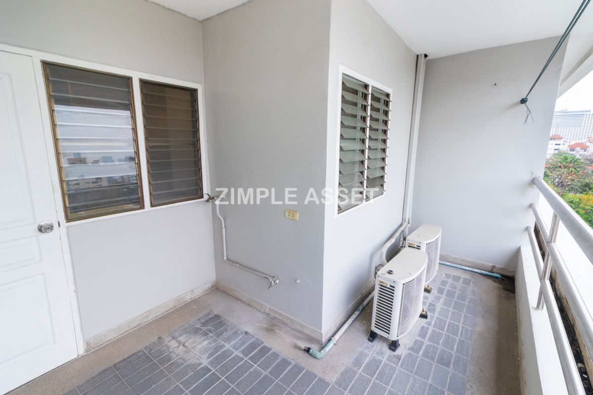 ให้เช่าสุขุมวิท อโศก ทองหล่อ : ZA90057 อพาร์ทเมนท์สุดหรูใจกลางสุขุมวิท ซอย31 มาพร้อมห้องขนาดใหญ่ กว้างขวาง ตกแต่งครบ พร้อมการออกแบบที่เน้นความเป็นส่วนตัว เงียบสงบ เหมาะสำหรับการพักผ่อนอย่างแท้จริง ตั้งอยู่บนทำเลใจกลางเมือง ใกล้ BTS พร้อมพงษ์ เลี้ยงสัตว์ได้🐶