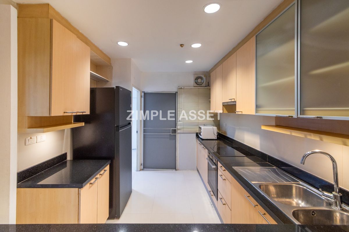 ให้เช่าสุขุมวิท อโศก ทองหล่อ : ZA90057 อพาร์ทเมนท์สุดหรูใจกลางสุขุมวิท ซอย31 มาพร้อมห้องขนาดใหญ่ กว้างขวาง ตกแต่งครบ พร้อมการออกแบบที่เน้นความเป็นส่วนตัว เงียบสงบ เหมาะสำหรับการพักผ่อนอย่างแท้จริง ตั้งอยู่บนทำเลใจกลางเมือง ใกล้ BTS พร้อมพงษ์ เลี้ยงสัตว์ได้🐶