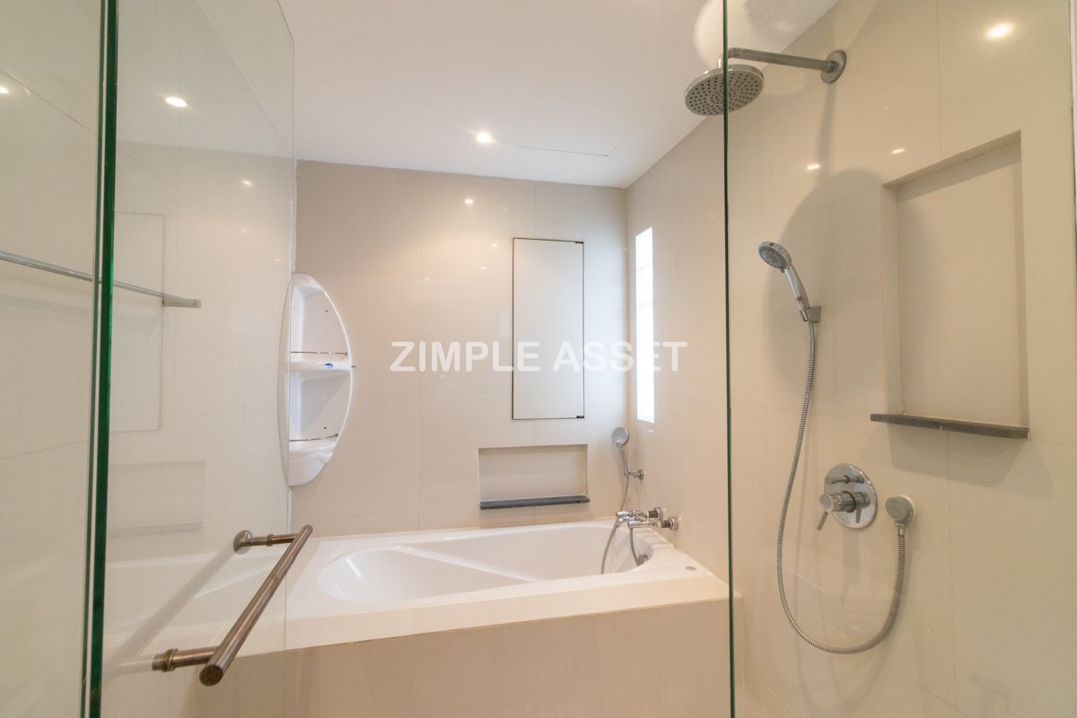 ให้เช่าสุขุมวิท อโศก ทองหล่อ : ZA90057 อพาร์ทเมนท์สุดหรูใจกลางสุขุมวิท ซอย31 มาพร้อมห้องขนาดใหญ่ กว้างขวาง ตกแต่งครบ พร้อมการออกแบบที่เน้นความเป็นส่วนตัว เงียบสงบ เหมาะสำหรับการพักผ่อนอย่างแท้จริง ตั้งอยู่บนทำเลใจกลางเมือง ใกล้ BTS พร้อมพงษ์ เลี้ยงสัตว์ได้🐶