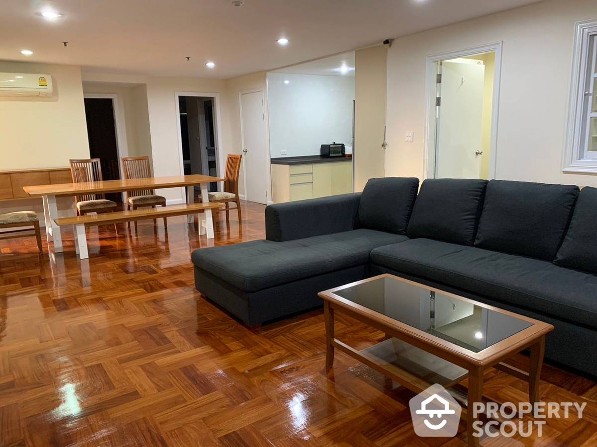 For RentCondoSukhumvit, Asoke, Thonglor : 2-BR Condo at Baan Suanpetch Condominium near BTS Phrom Phong