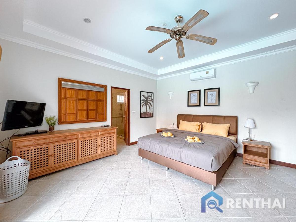 For SaleHousePattaya, Bangsaen, Chonburi : Luxury 5bed View Talay Villa in Pattaya with Pool & Garden - 26 M Thb, Fully Furnished