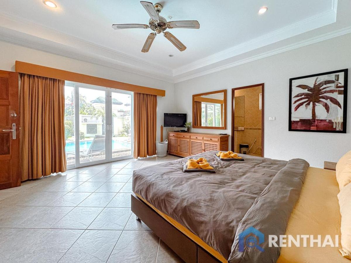 For SaleHousePattaya, Bangsaen, Chonburi : Luxury 5bed View Talay Villa in Pattaya with Pool & Garden - 26 M Thb, Fully Furnished