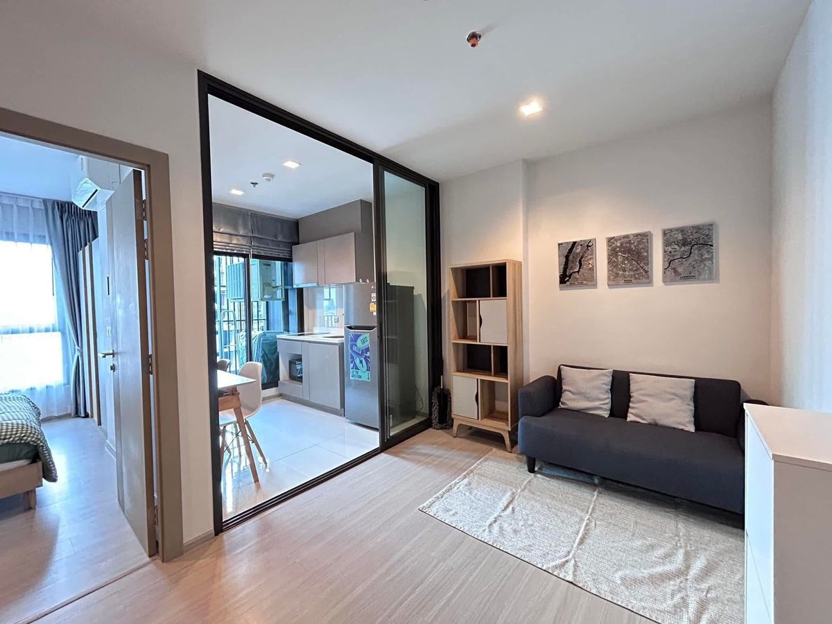 For RentCondoRama9, Petchburi, RCA : * For Rent* Life Asoke-Rama 9 near MRT Rama 9 (PTR1127)