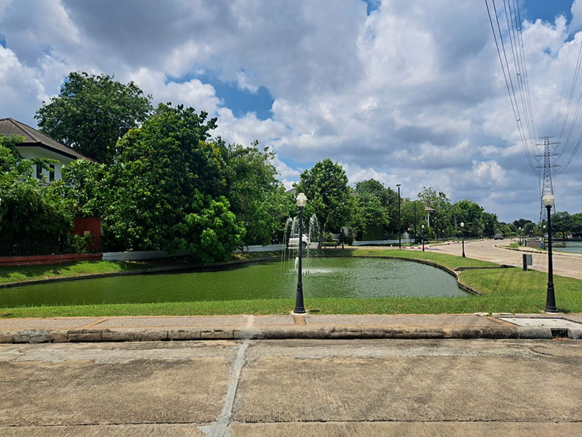 For SaleHousePinklao, Charansanitwong : House for sale 53 square wah, Panu Village, Taling Chan, Soi Asawapichet 21, superior life ... in quality society  