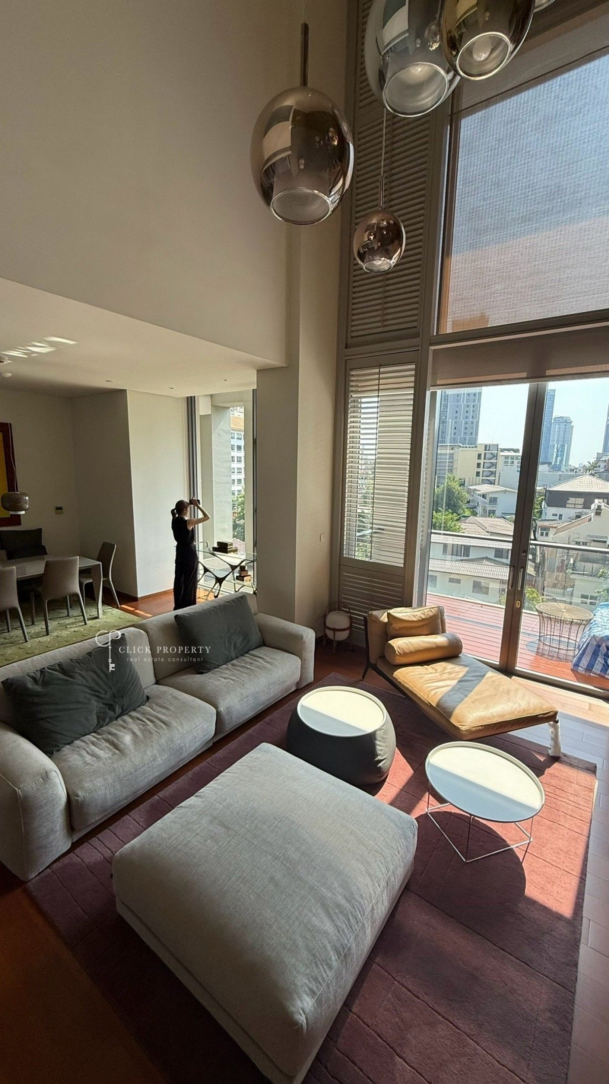 ขายคอนโดสาทร นราธิวาส : ❖ Duplex type ❖ ชั้น 05++ 156.83 ตร.ม. | 2 ห้องนอน 2 ห้องน้ำ | ใกล้ สวนเฉลิมพระเกียรติ 80 พรรษา 3 นาที, โรงพยาบาล BNH 5 นาที, theCOMMONS ศาลาแดง 8 นาที