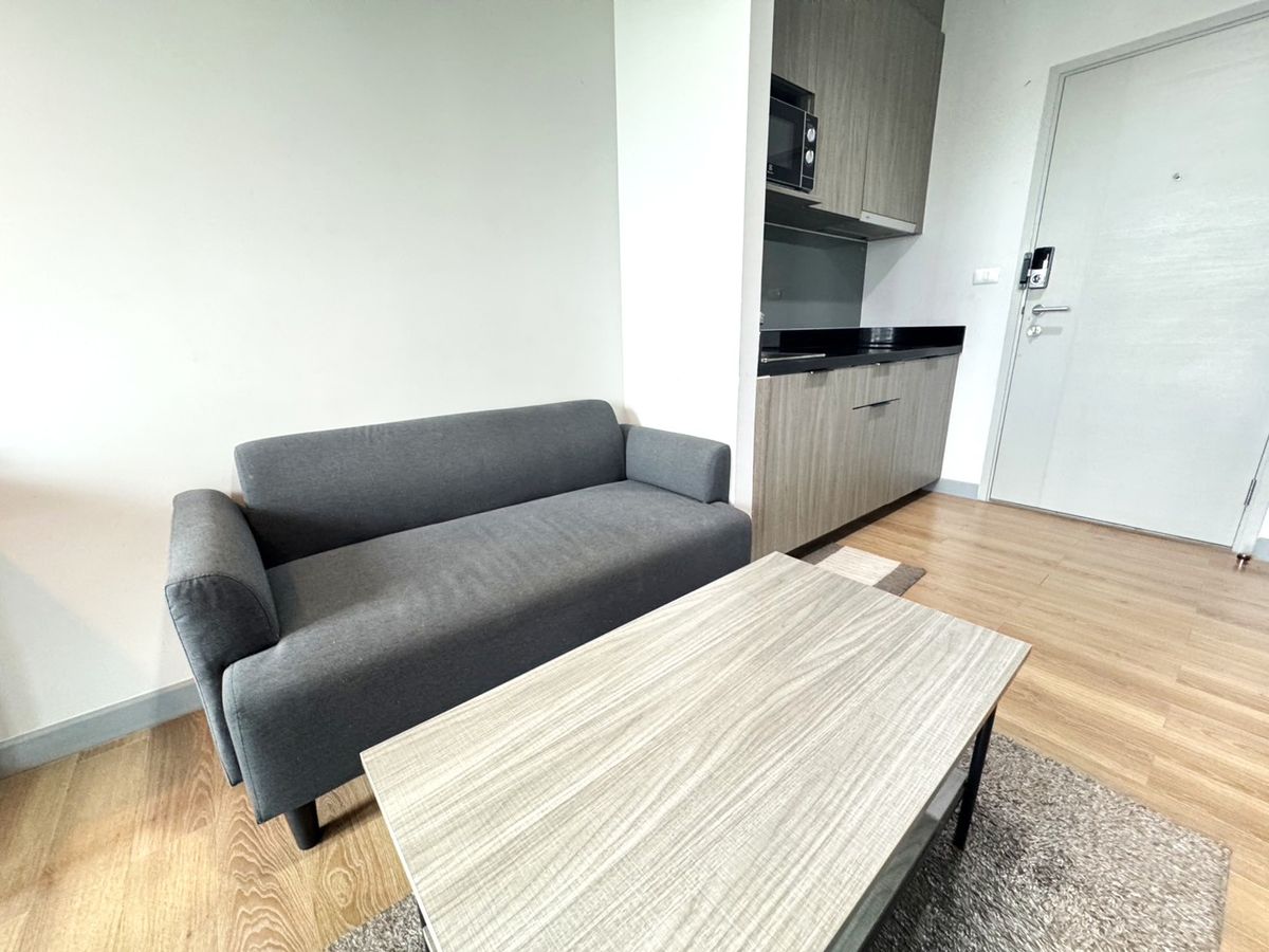 For RentCondoLadprao, Central Ladprao : 📲LineID: @Habitant (With@ Ahead)🔥For Rent Chapter one Midtown Ladprao 24🔥Nice room🔥