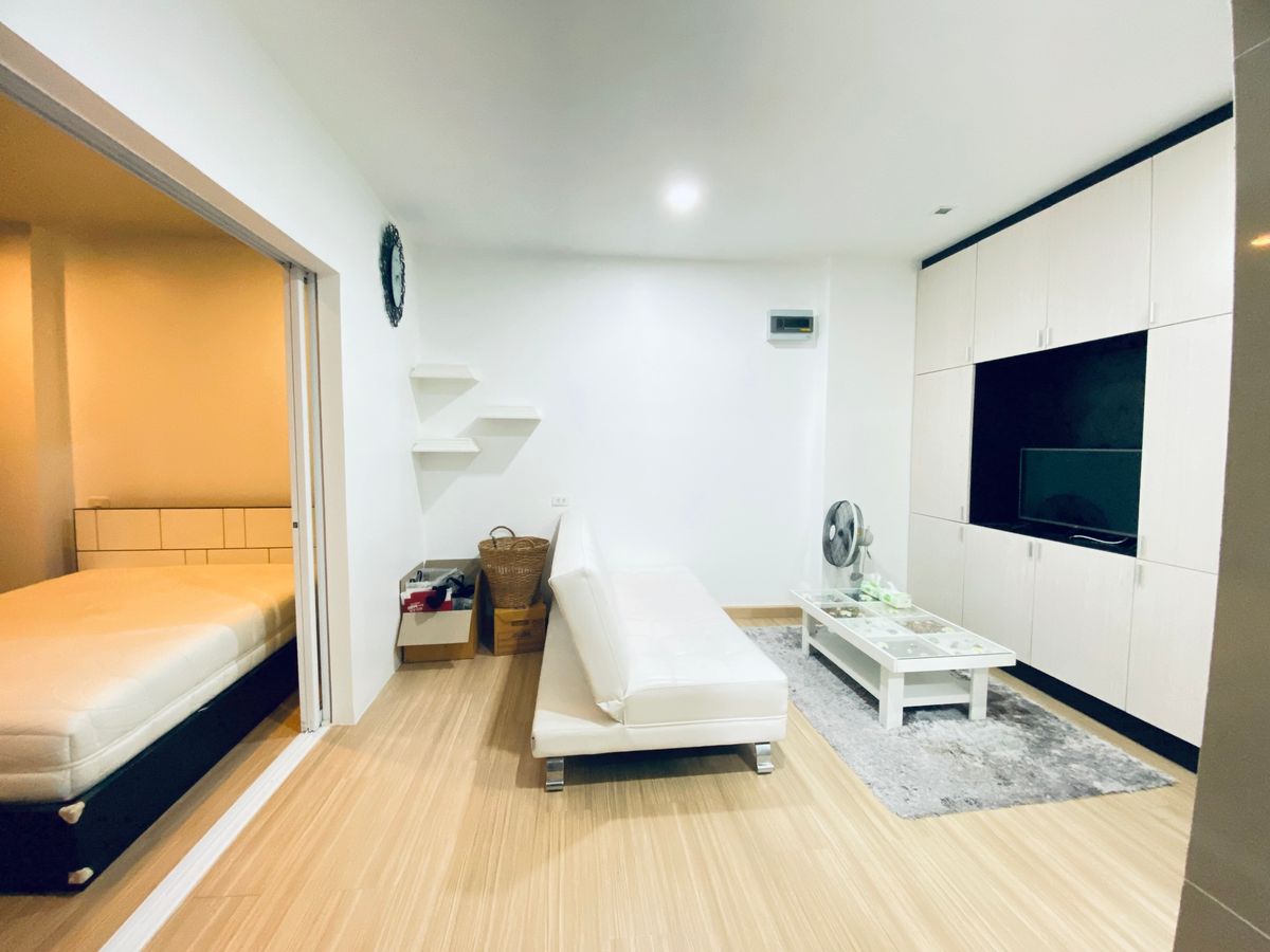 For RentCondoLadprao101, Happy Land, The Mall Bang Kapi : 🔥FOR RENT & GT; & GT; Happy Condo Ladprao 101 📢 Decorated beautifully ready to move in. New room, beautiful, peaceful, convenient to travel, Building E, 3rd floor, with 1 parking lot near MRT Lat Phrao #LV-MO1891
