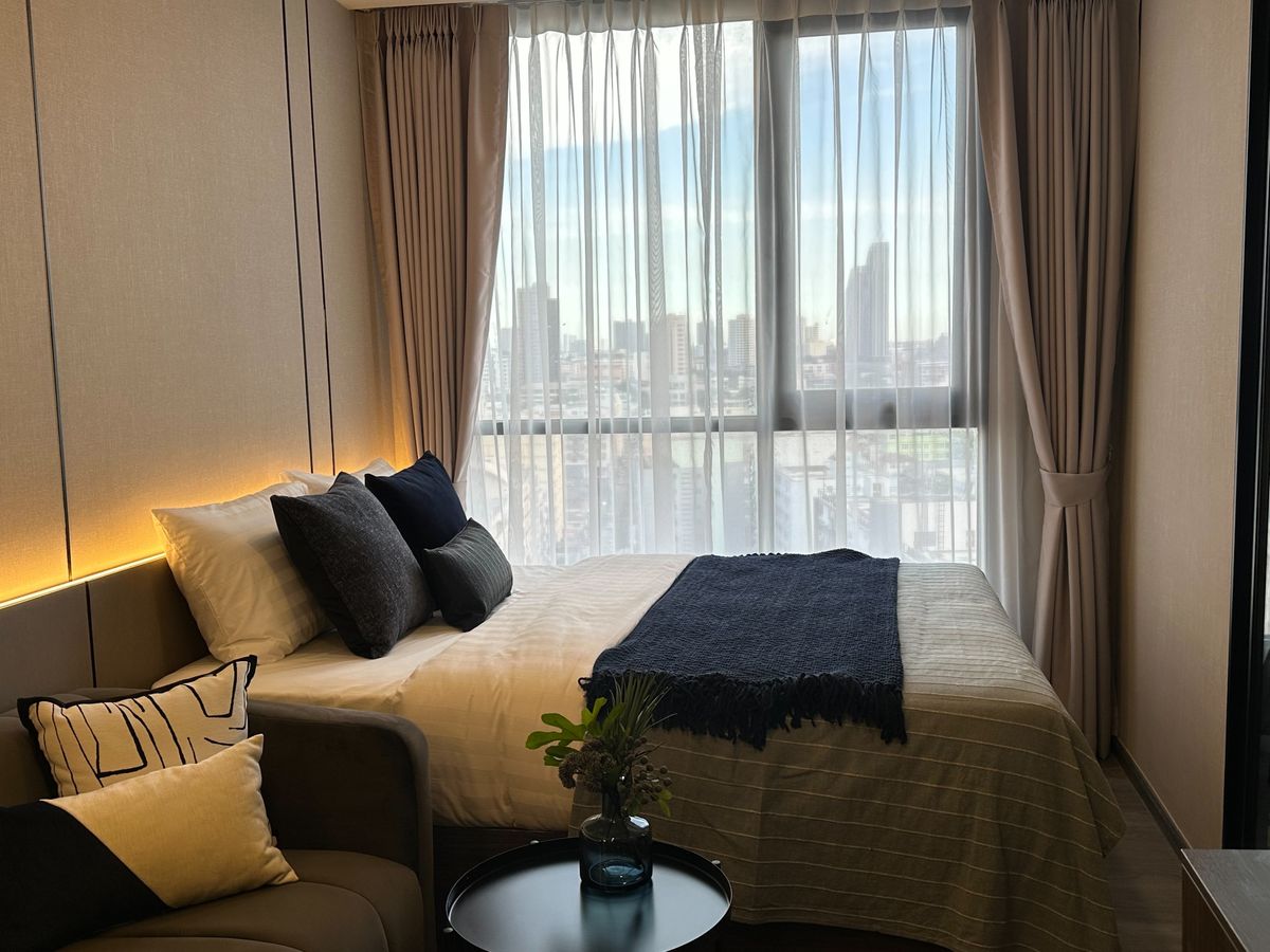 For SaleCondoLadprao101, Happy Land, The Mall Bang Kapi : * Last room* Condo, electric train/swimming pool Do not get the most personal blog next to the Bang Kapi Station. Near the mall, beautiful room, good view, more special price than the project in the project.