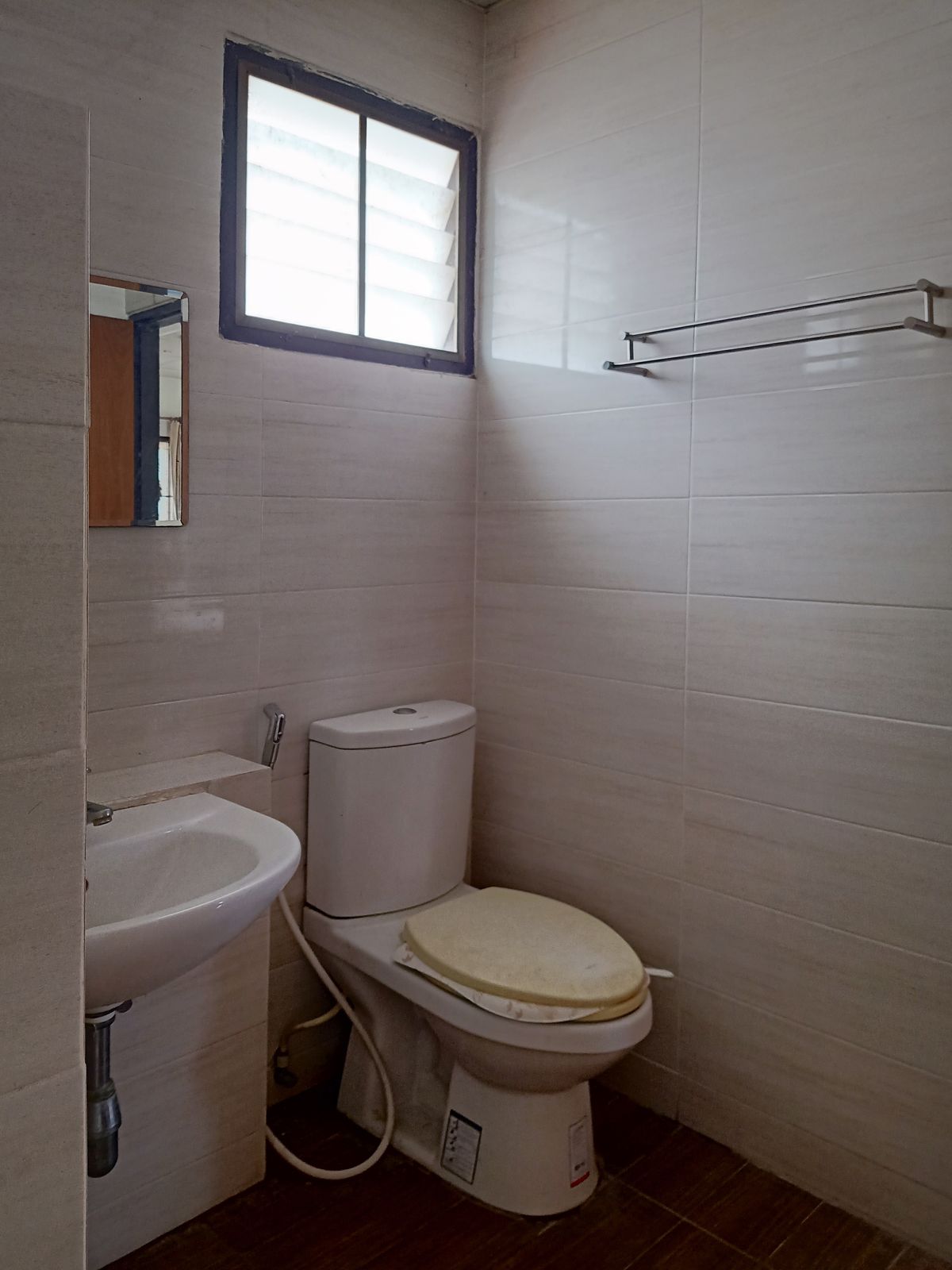 For SaleHouseNonthaburi, Bang Yai, Bangbuathong : Detached house 80 sq.w. Chollada Bang Bua Thong near the lake