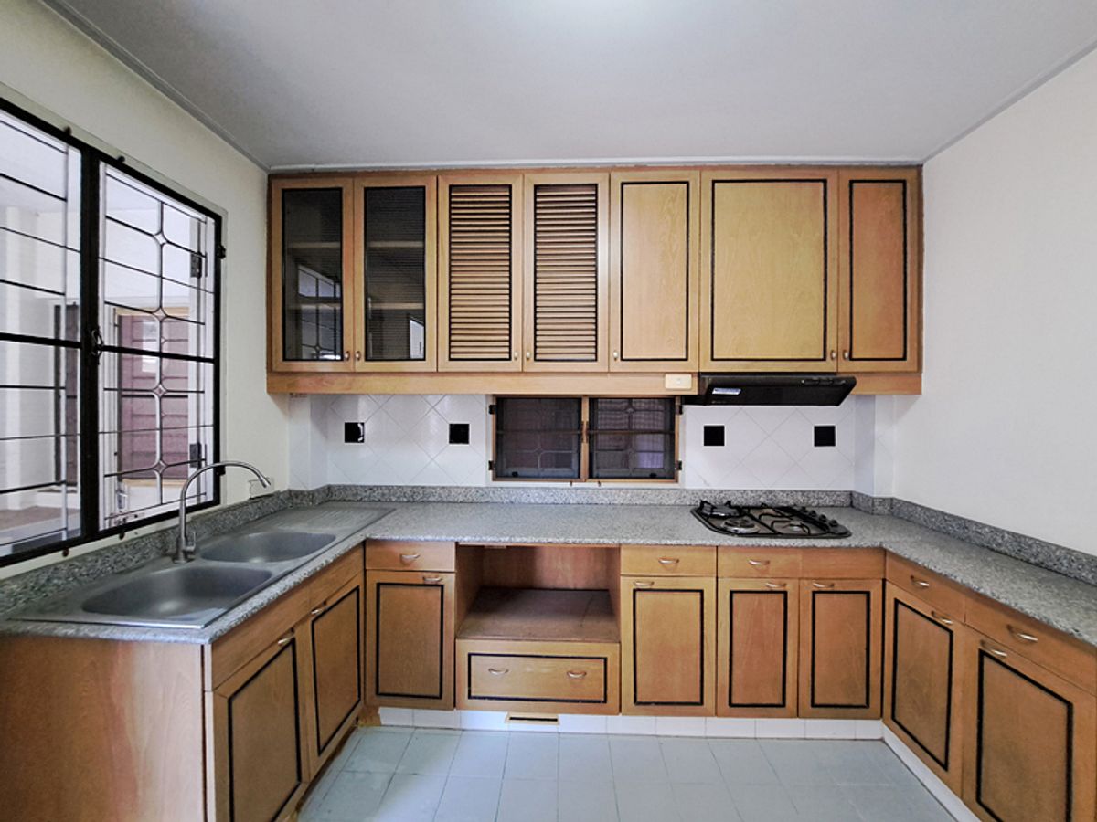 For SaleHousePinklao, Charansanitwong : House for sale 53 square wah, Panu Village, Taling Chan, Soi Asawapichet 21, superior life ... in quality society  