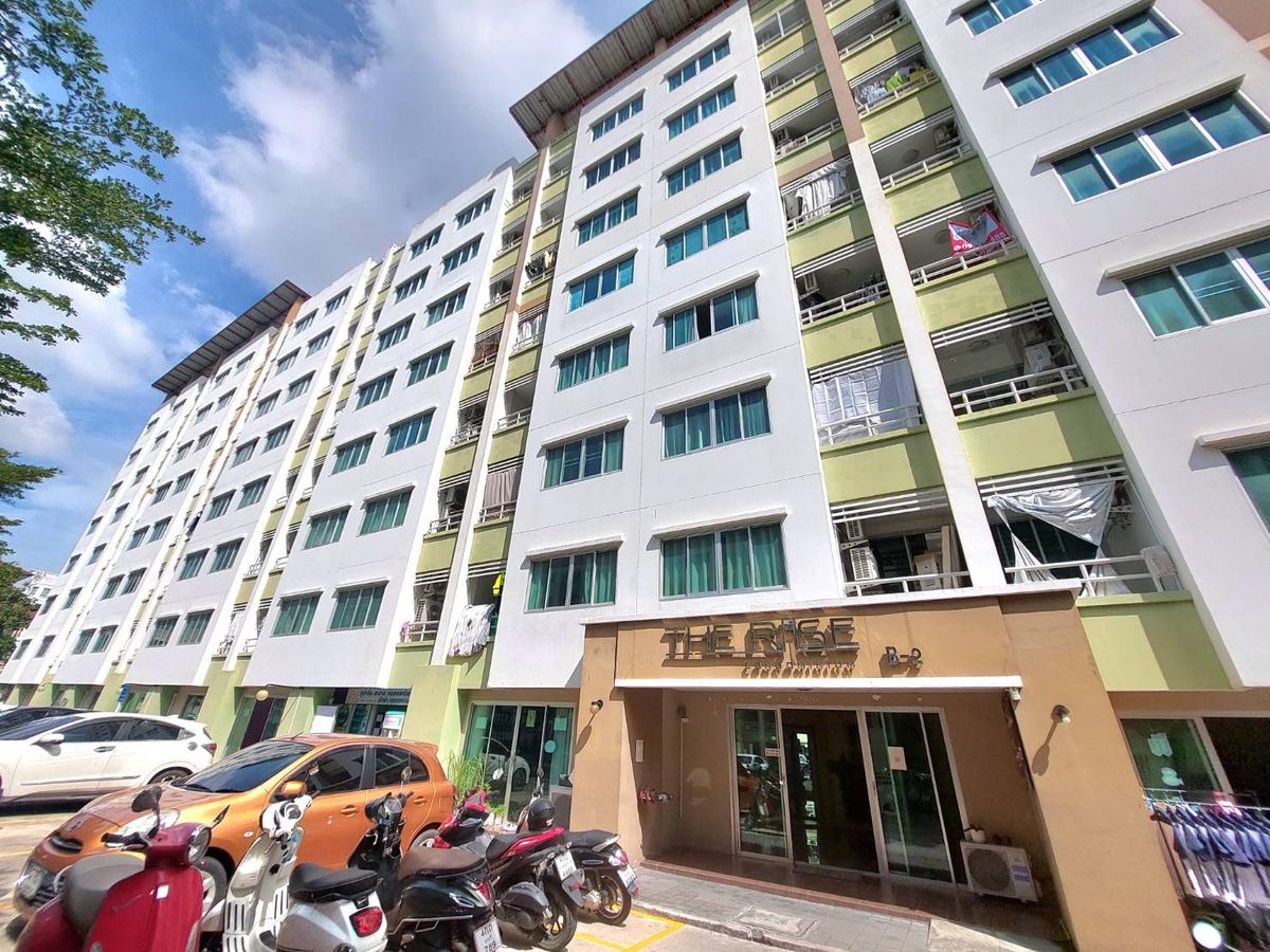 Retail SpacePattaya, Bangsaen, Chonburi : Selling/renting the Condo The Ryre, 30 sqm. Floor 1, open the shop, the cheapest price after Central Chon Buri 
 
