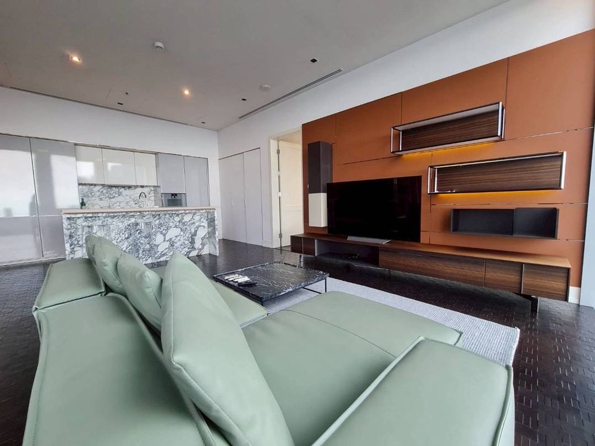 ให้เช่าคอนโดสาทร นราธิวาส : Rental : The Ritz-Carlton Mahanakorn Residences Bangkok , 2 Bed 3 Bath , 126 S.qm , 40+th Floor

