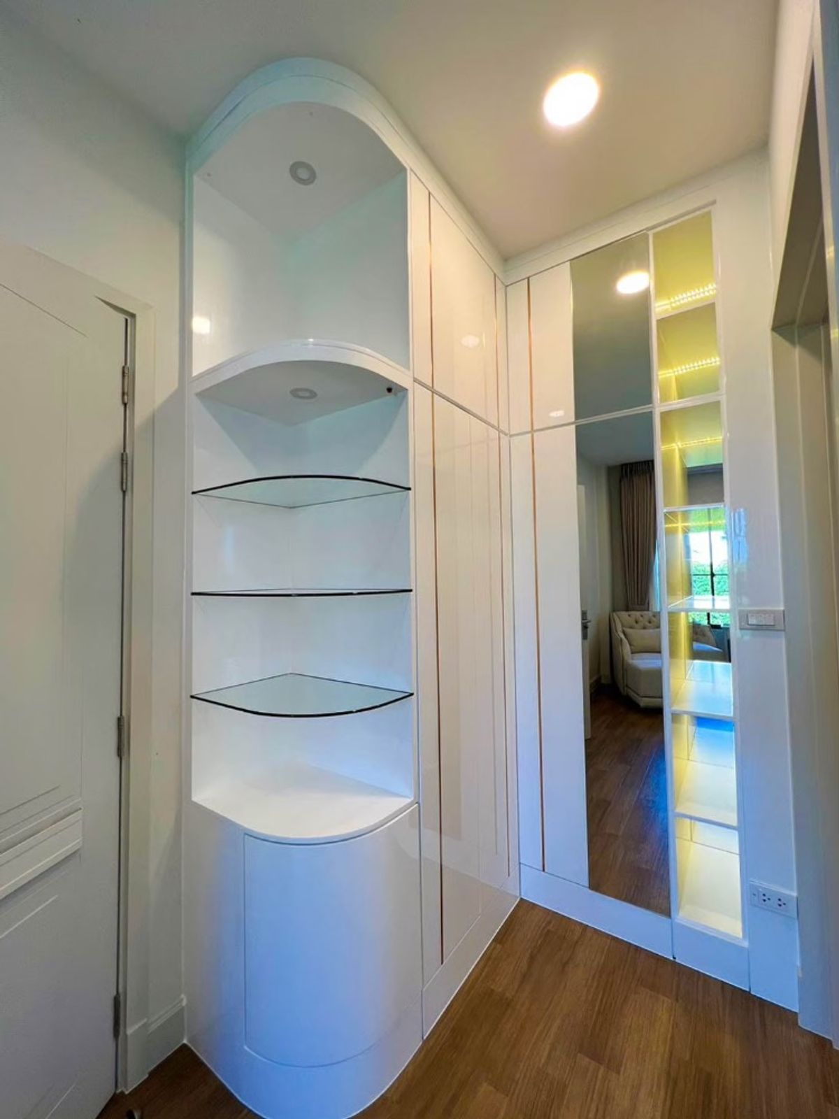 ขายบ้านพัฒนาการ ศรีนครินทร์ : 🔥 ขายบ้านหรูหลังมุม สไตล์ฝรั่งเศส นันทวัน พระราม 9 พร้อมผู้เช่า ใกล้คลับเฮ้าส์ เป็นส่วนตัว แต่งครบ พร้อมอยู่!