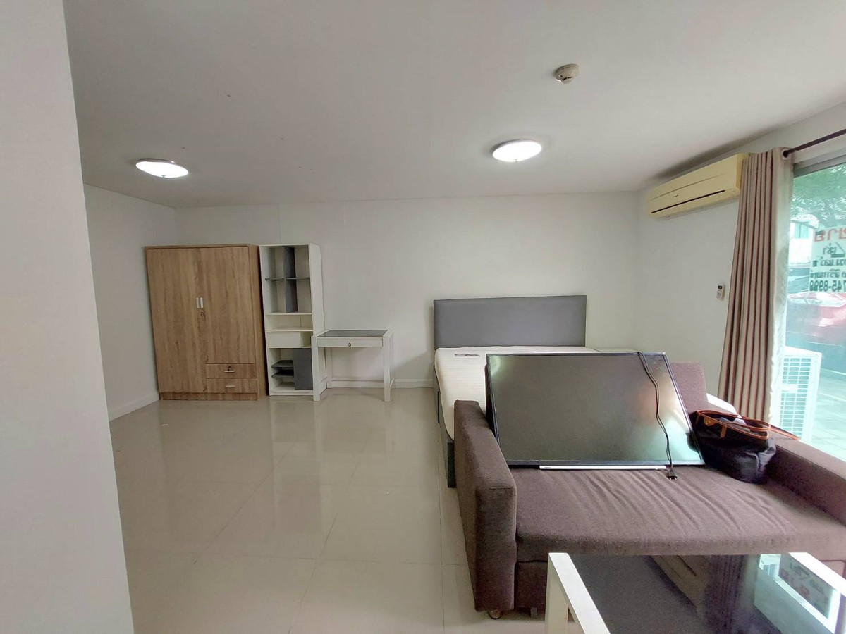 คอนโดพัทยา บางแสน ชลบุรี สัตหีบ : ขาย/เช่าคอนโด เดอะไรส์บี 30.07 ตรม. ชั้น 1 ขายพร้อมผู้เช่า ราคาต่ำกว่าประเมินกรมฯ หลังเซ็นทรัลชลบุรี