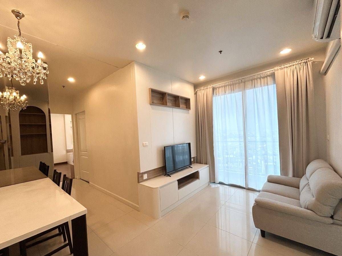 For RentCondoWongwianyai, Charoennakor : Near the BTS Krung Thonburi station